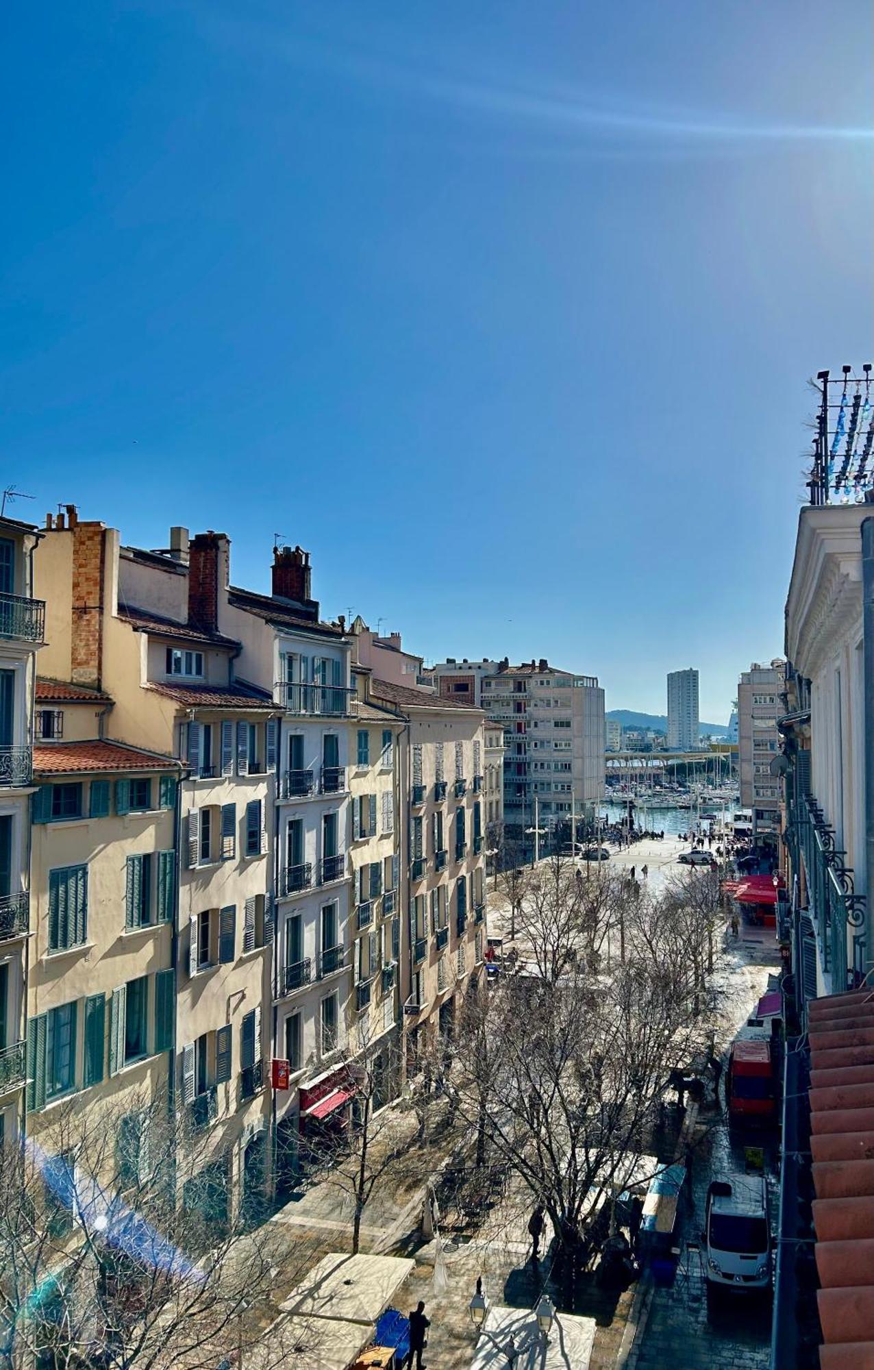 Duplex Climatise Proche Port Toulon Apartment Exterior photo