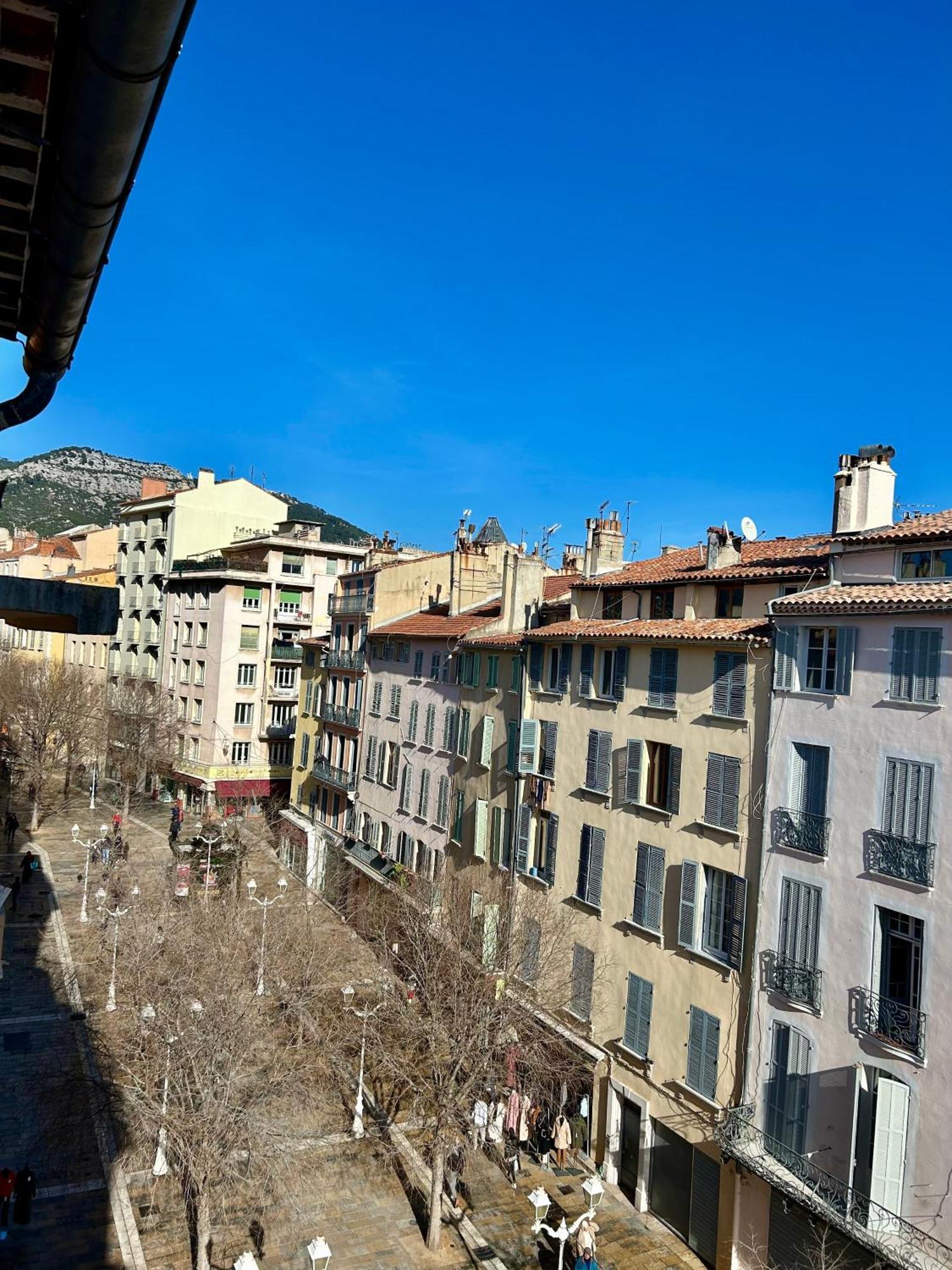 Duplex Climatise Proche Port Toulon Apartment Exterior photo